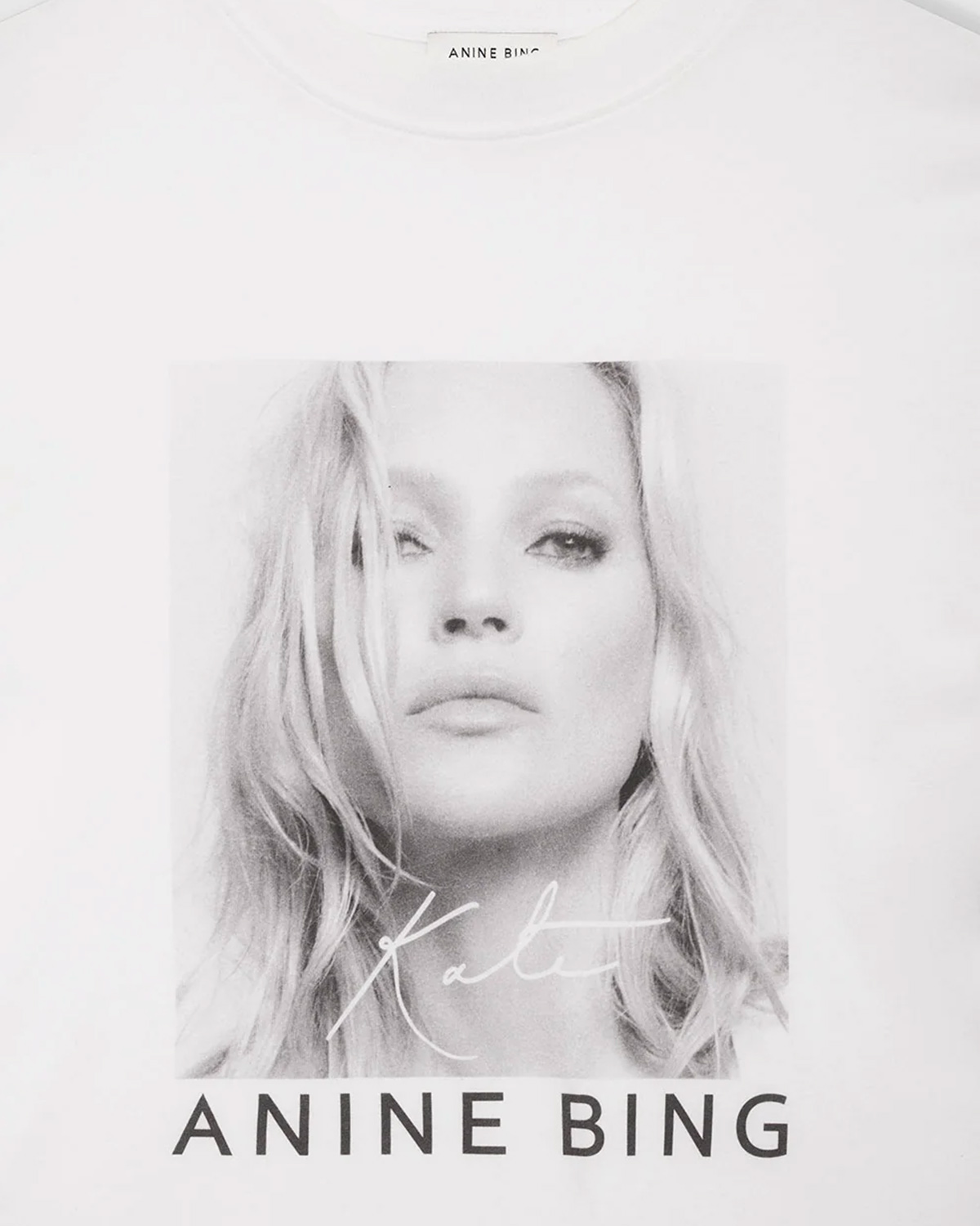 Tee-shirt manches courtes blanc sérigraphie photo Kate Moss Avi Anine Bing. Détail de la photo de Kate Moss photographiée par Chris Colls.