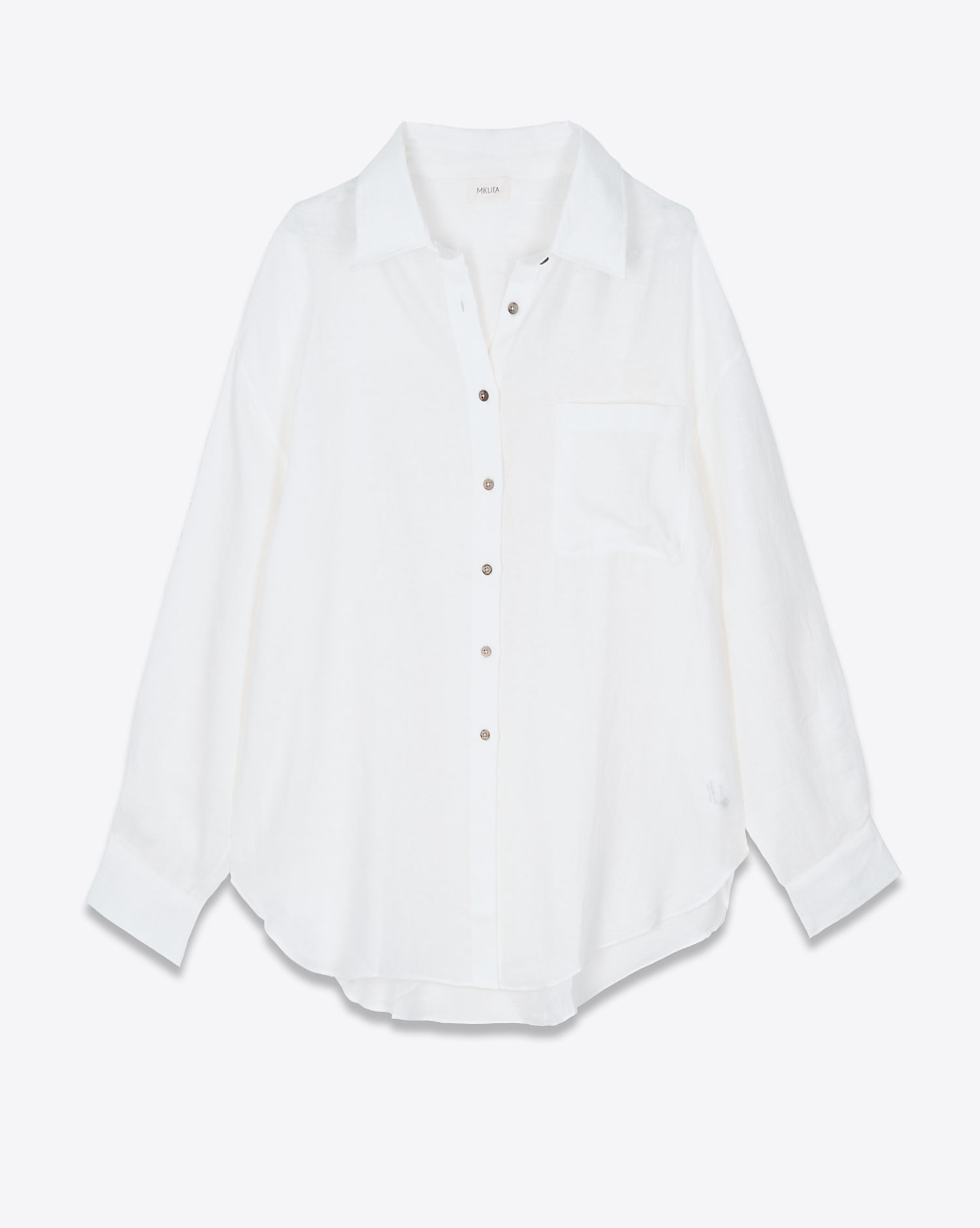 Mikuta chemise manches longues en lin blanc. Face.