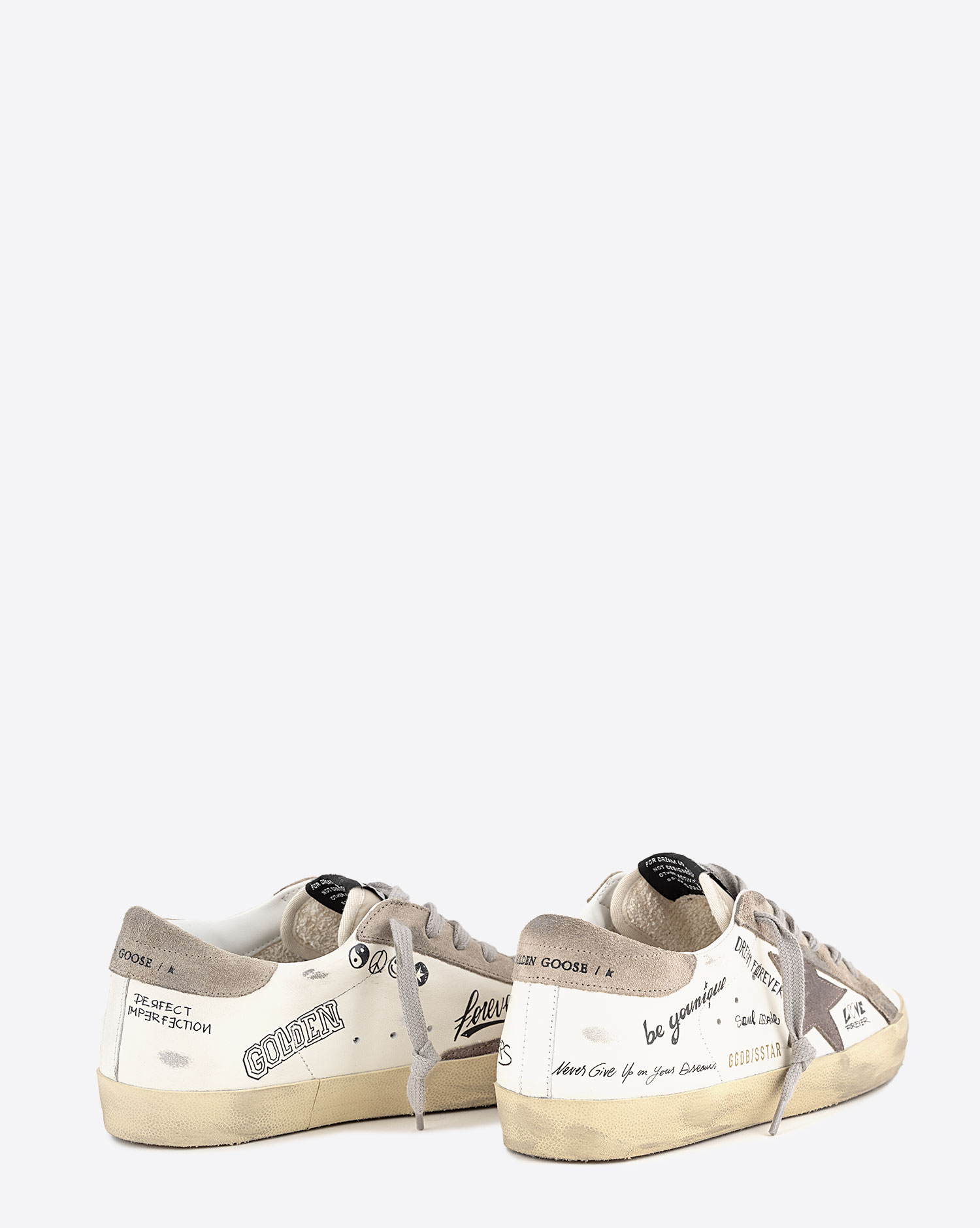 Sneakers Superstar Golden Goose en cuir Blanc Taupe Graphiti. Vue dos. 