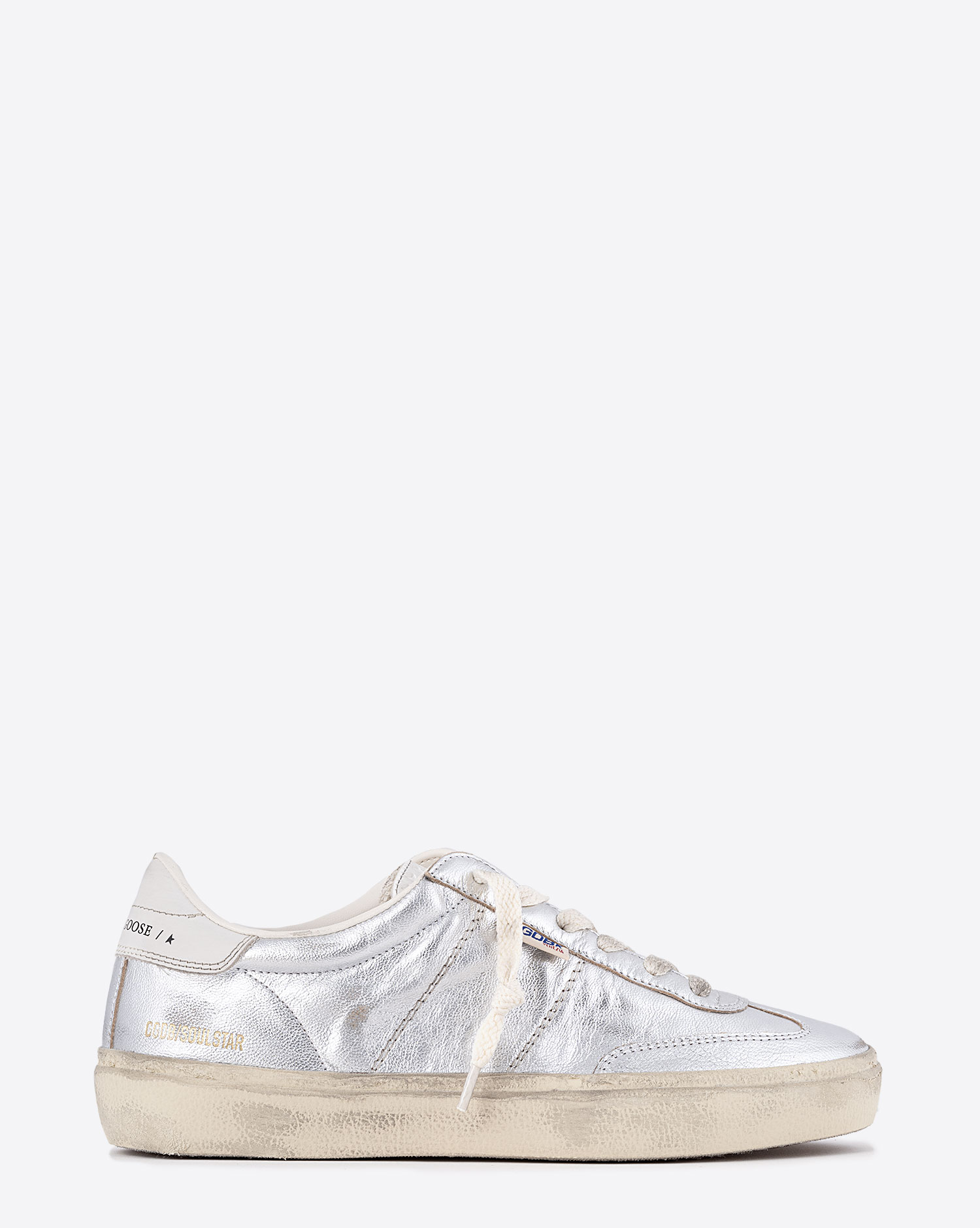 Sneakers pour femme Soul Star Golden Goose en cuir argenté. Vue profil. 